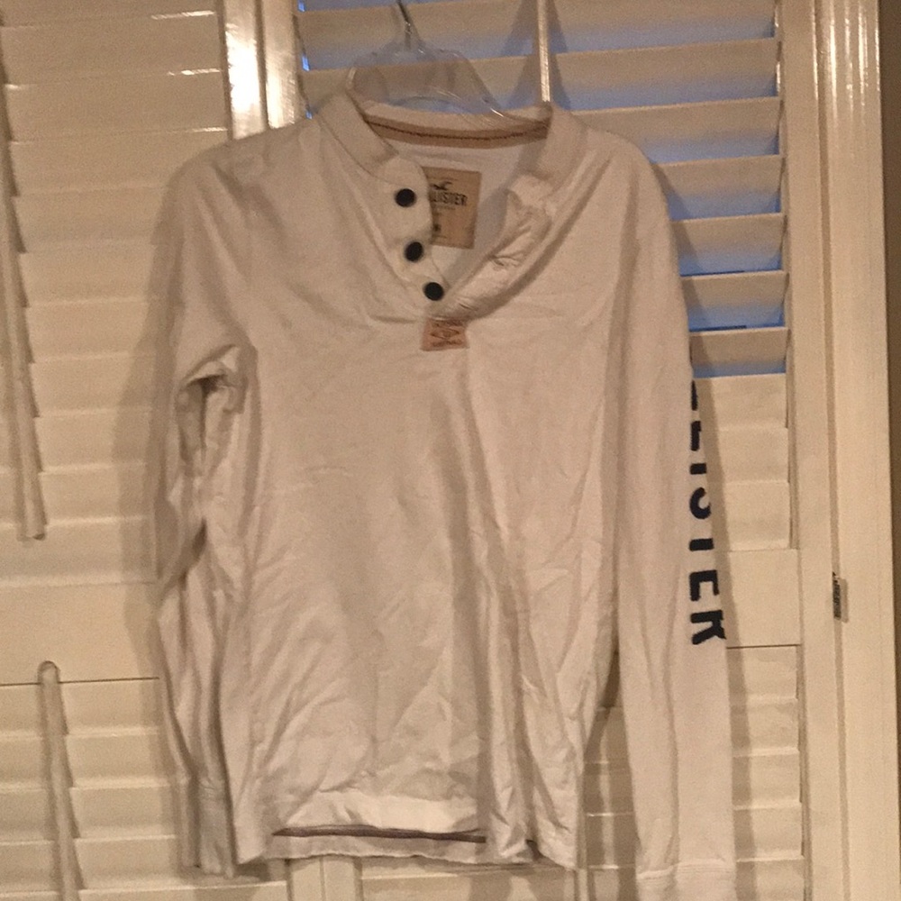 Hollister guys shirt size medium like new